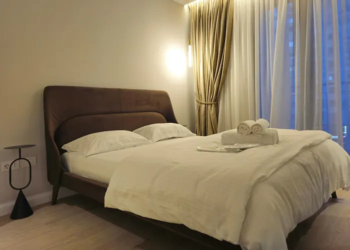 Center Easy_luxury Apartamento